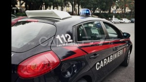 5a8c0ac580982-carabinieri-auto-4-imc3